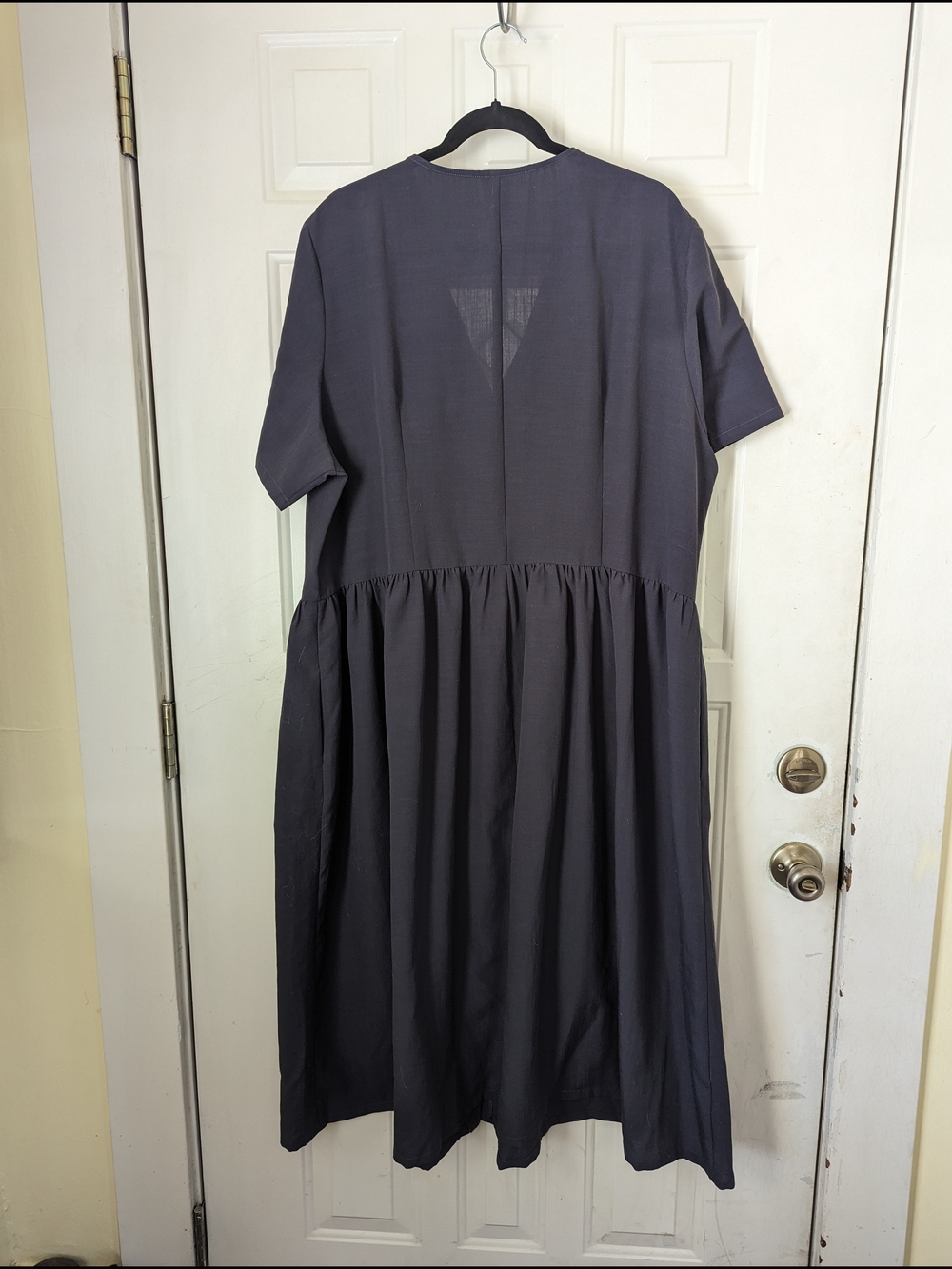 Altar Houseline Button-Front Short Sleeve Dress in Charcoal - Picture 2 of 2